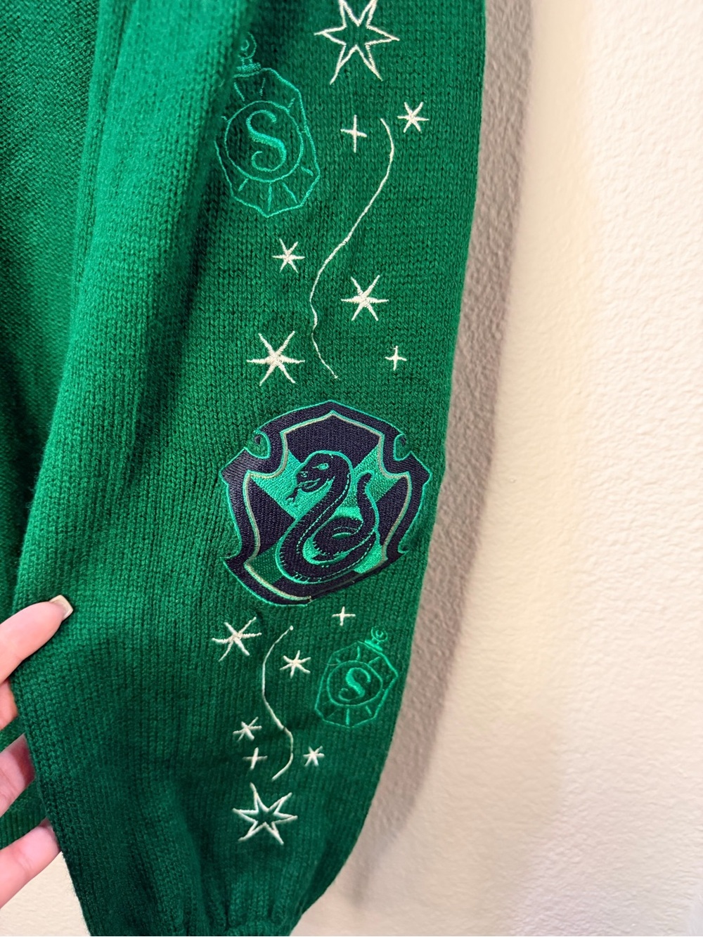 MEDIUM Harry Potter Green Slytherin Cardigan - Picture 4 of 5